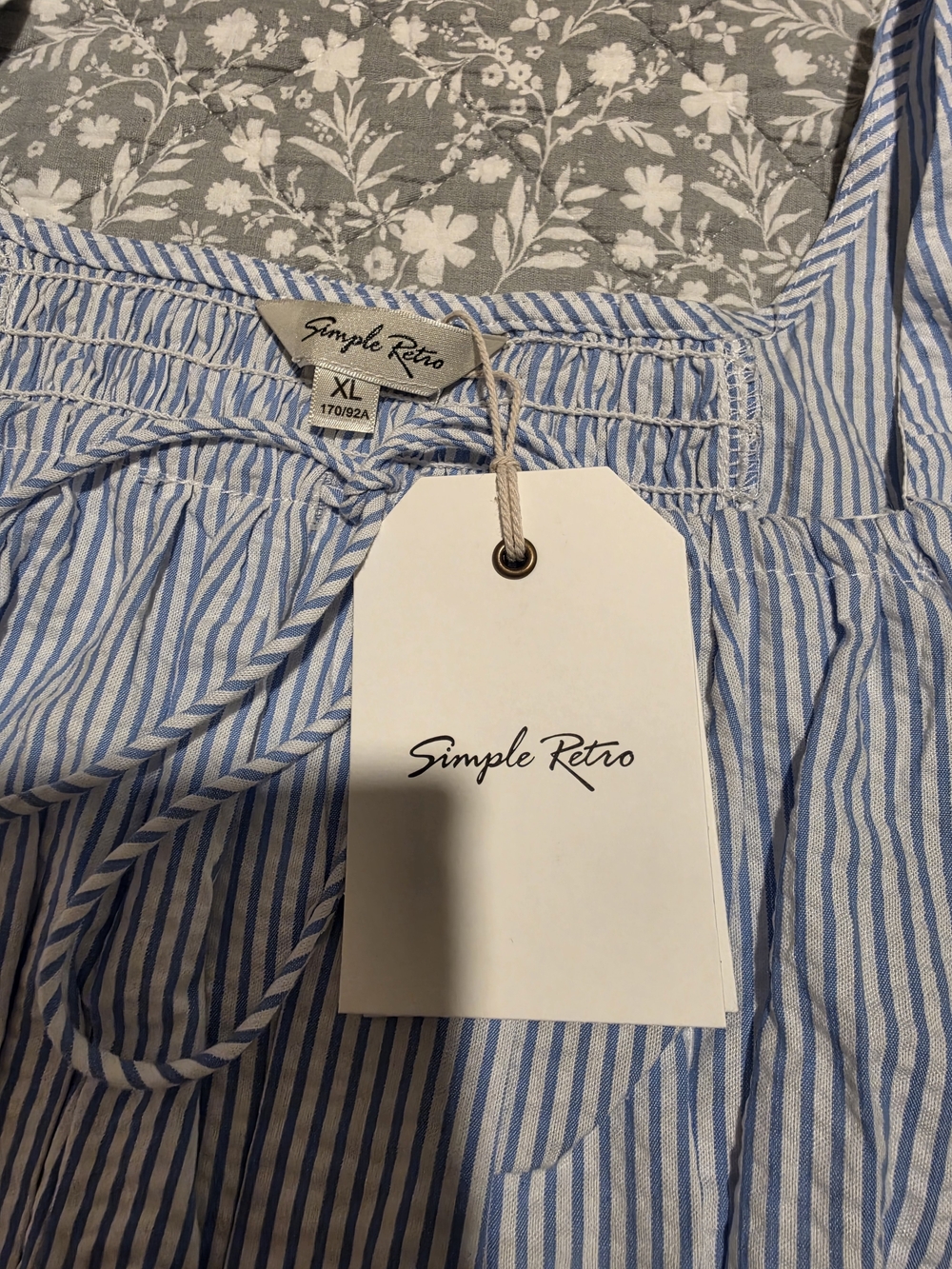 Simple Retro Blue and White Striped A-Line Skirt with Elastic Waist